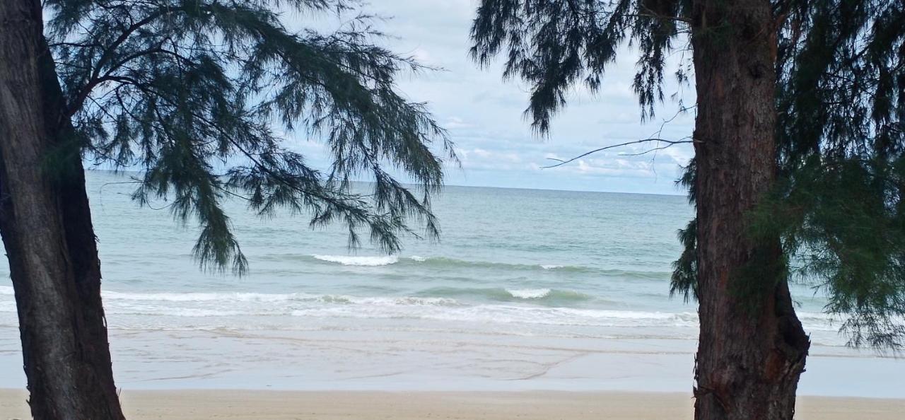 Sammy Seaview: Beachfront Golden Elephant at Mae Ramphueng Rayong Exterior photo